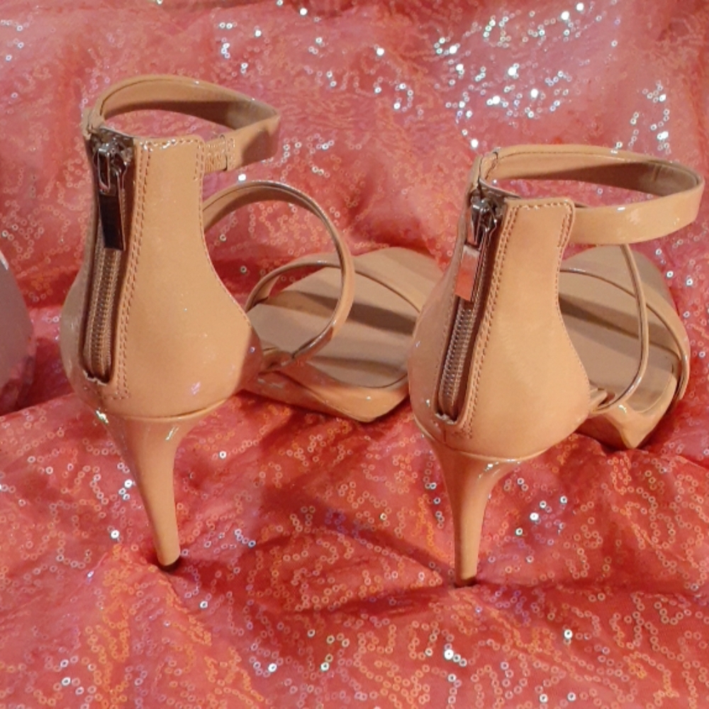 INC Nude Heels Size 9 - Picture 2 of 5